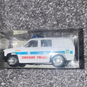 1/64 Scale 1990s Chevy Tahoe * Chicago  Police / Trooper GMT400 w/case